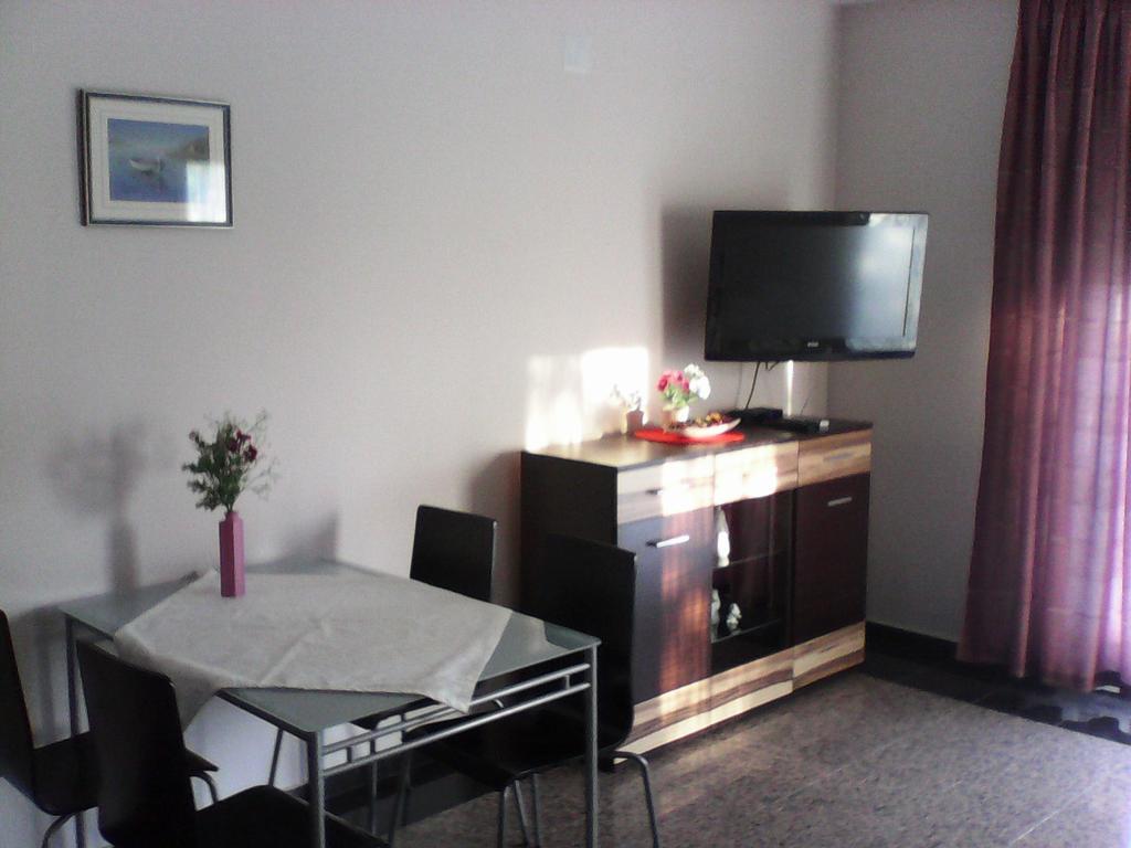 Apartmani Bepo Sveti Filip i Jakov Oda fotoğraf