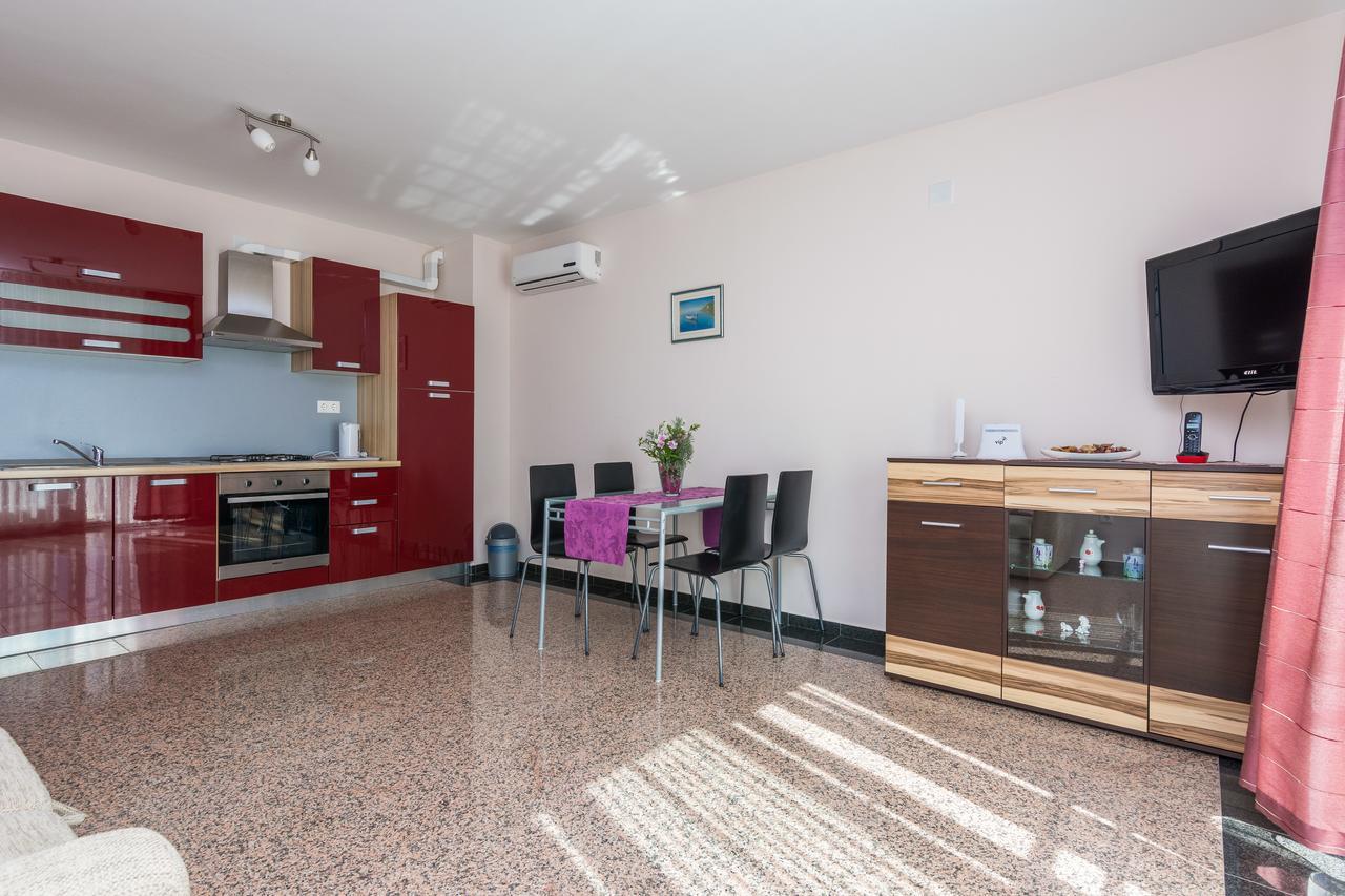 Apartmani Bepo Sveti Filip i Jakov Dış mekan fotoğraf